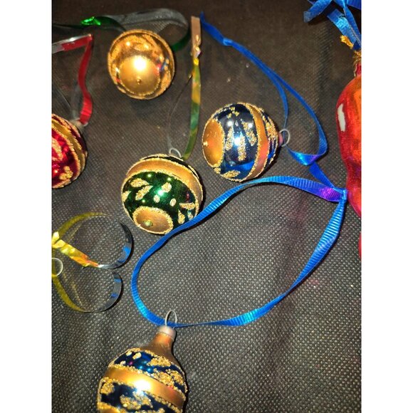 Vintage Glass Christmas Ornaments Set Of 8 With Swirl Icicles & Glitter Accents - Picture 3 of 7